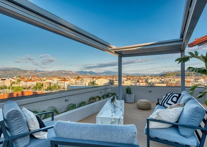 Chameleon Premium Loft * נאפפליו