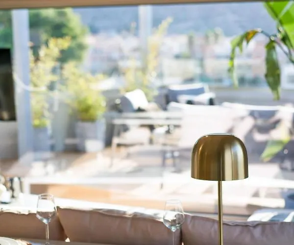 Chameleon Premium Loft * נאפפליו