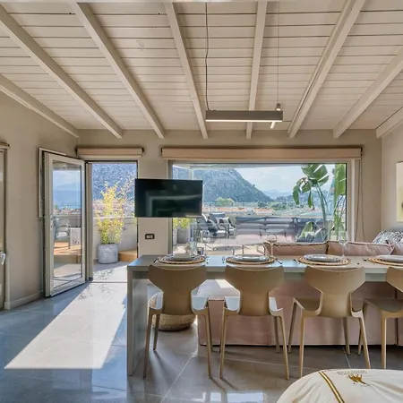 Chameleon Premium Loft * Nafplio