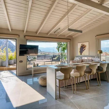 Chameleon Premium Loft * Nafplio